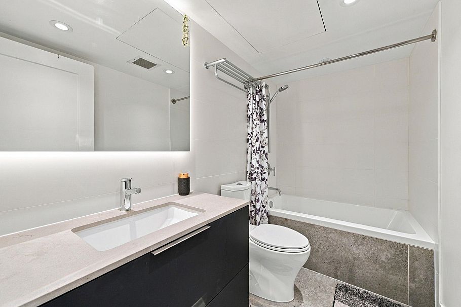 135 2070 Curling Road North Vancouver, BC - 15