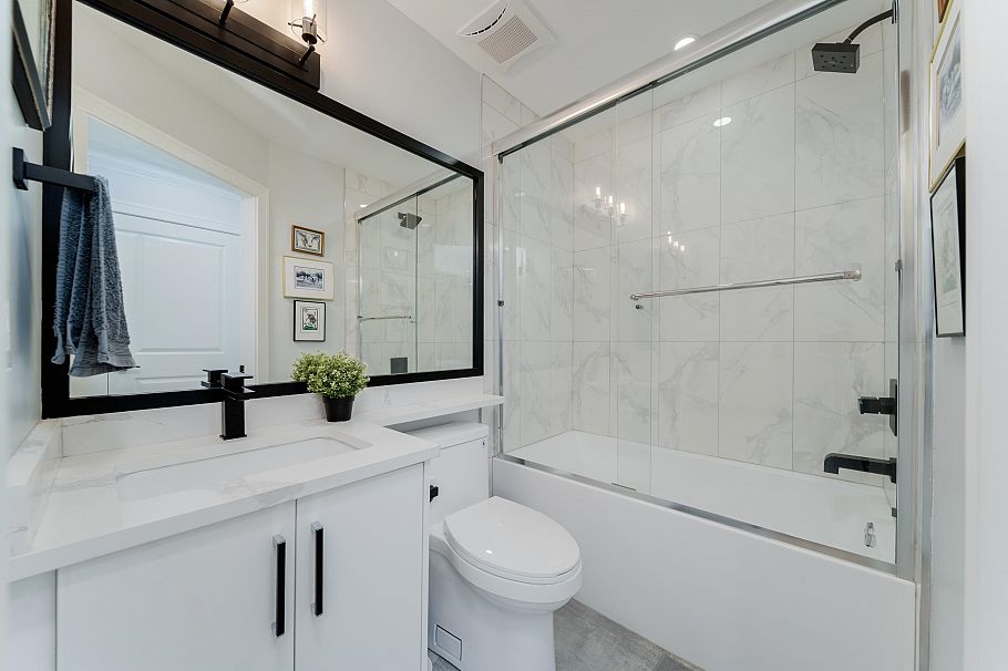 960 Renfrew Street Vancouver, BC - 17