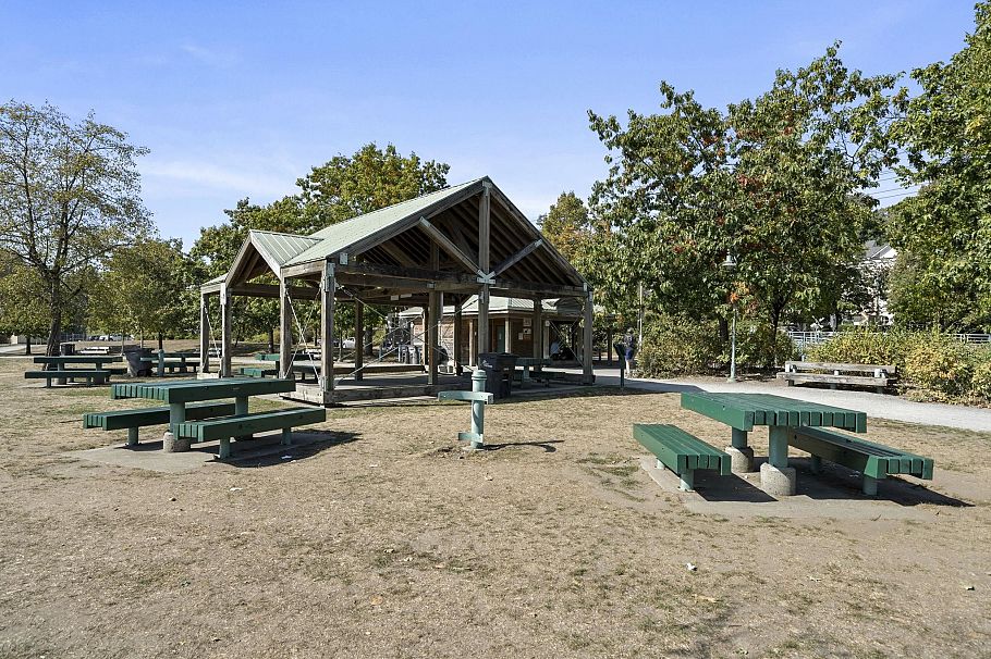 38 2723 E Kent Avenue North Vancouver, BC - 36