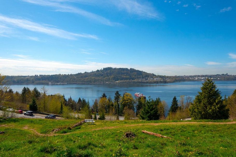 501 3602 Aldercrest Drive North Vancouver, BC - 40