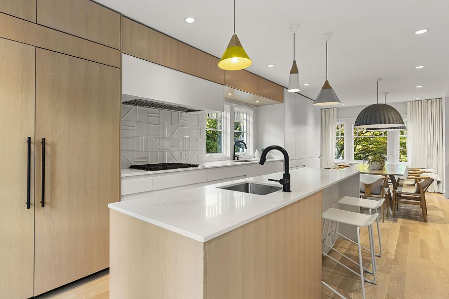 4070 W 13th Avenue Vancouver, BC - 12