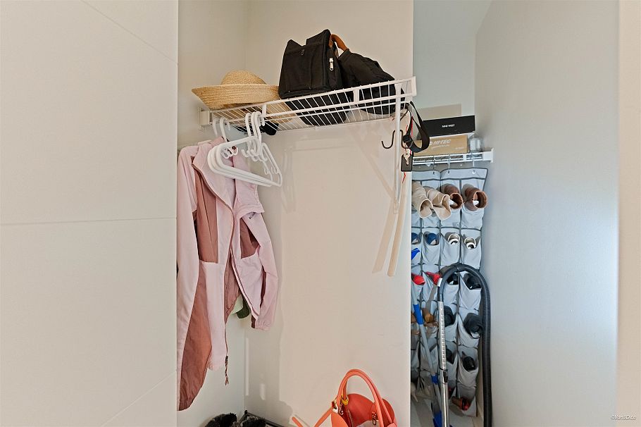 205 733 W 3rd Street North Vancouver, BC - 22