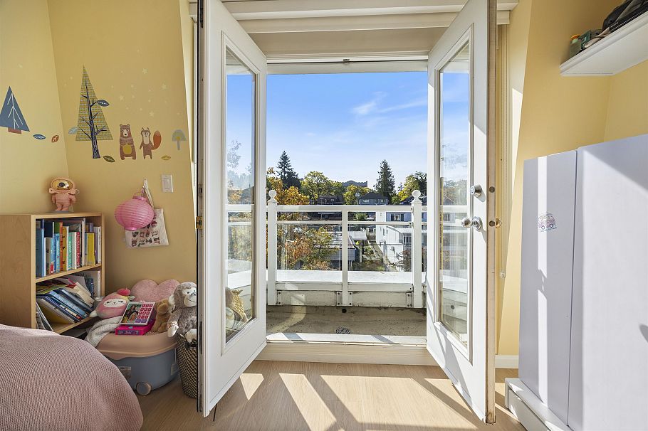 316 2565 W Broadway Street Vancouver, BC - 13