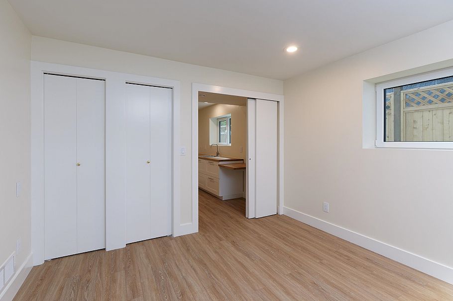 3732 W 1st Avenue Vancouver, BC - 26