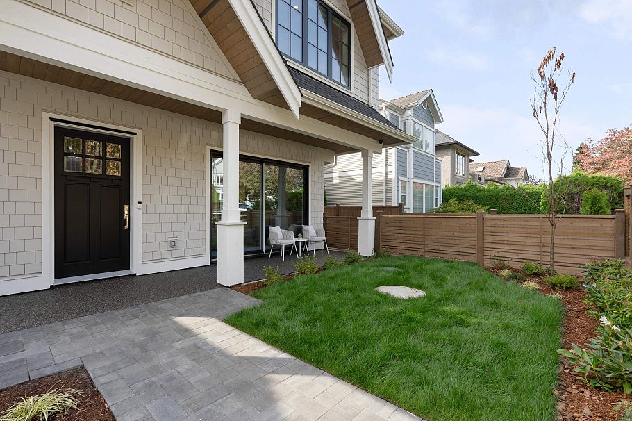 1 2344 W 45th Avenue Vancouver, BC - 32