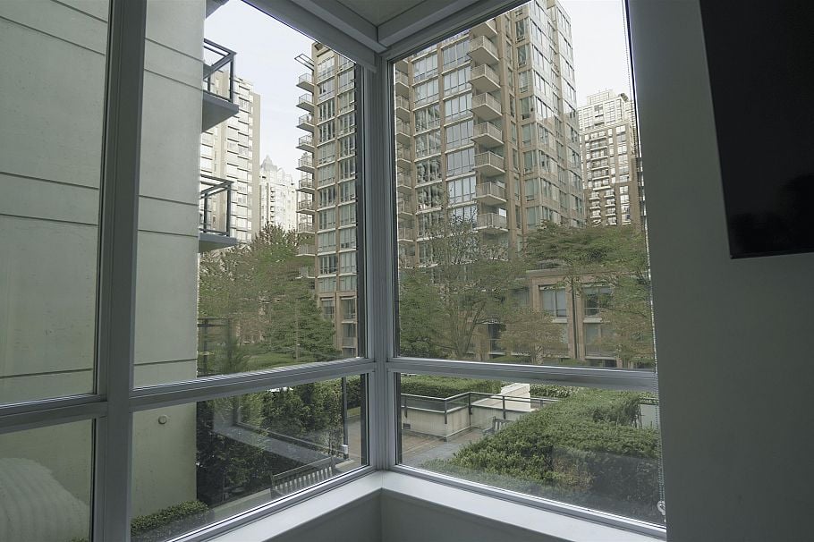 312 1082 Seymour Street Vancouver, BC - 5