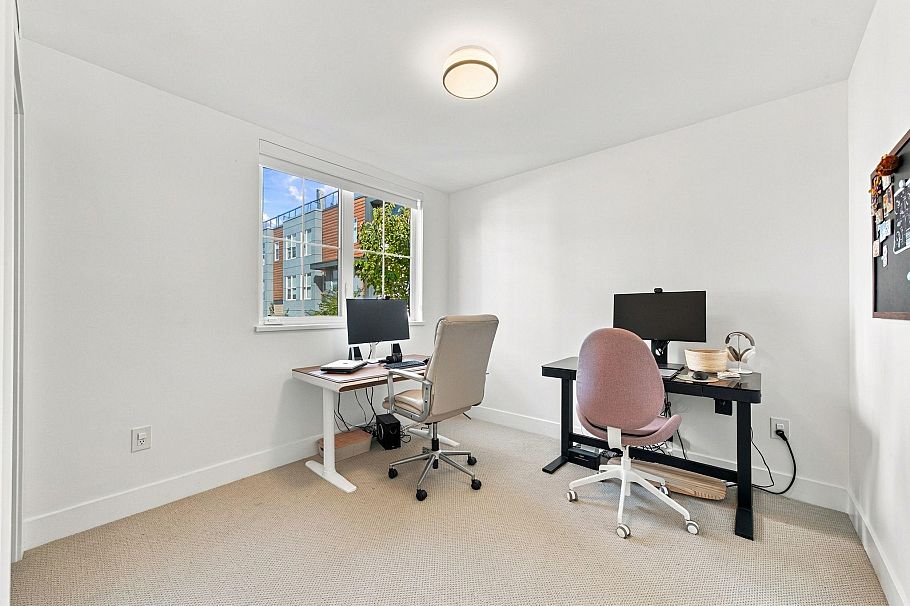 135 2070 Curling Road North Vancouver, BC - 14