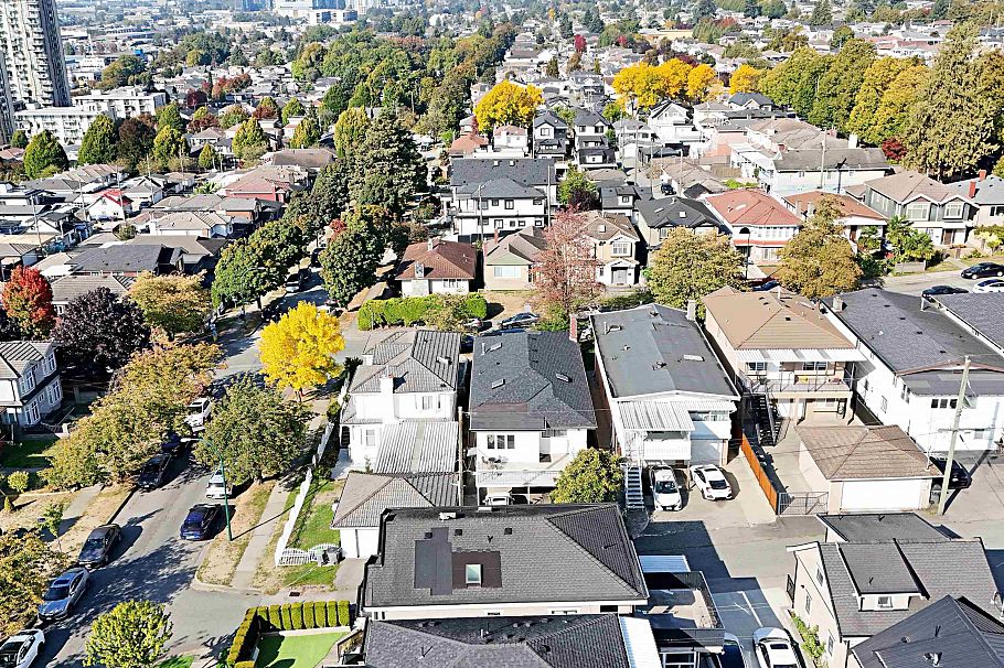 7882 Windsor Street Vancouver, BC - 33