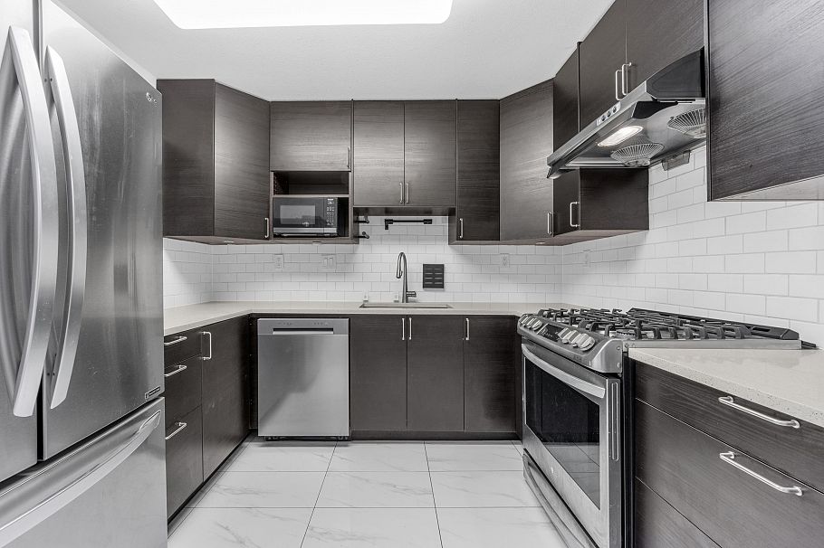 313 5723 Collingwood Street Vancouver, BC - 6