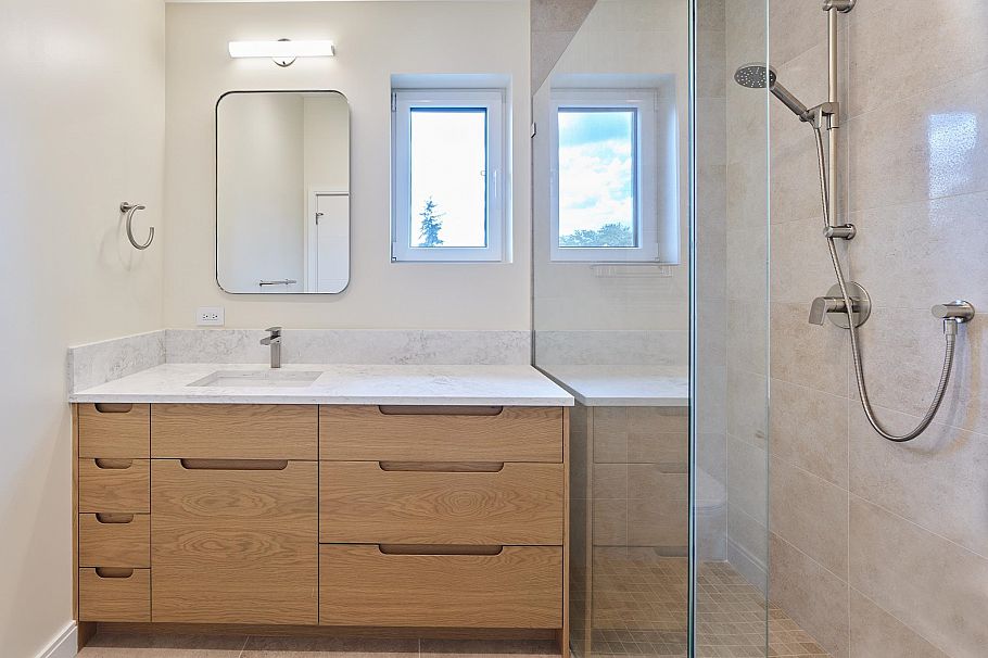 3732 W 1st Avenue Vancouver, BC - 21