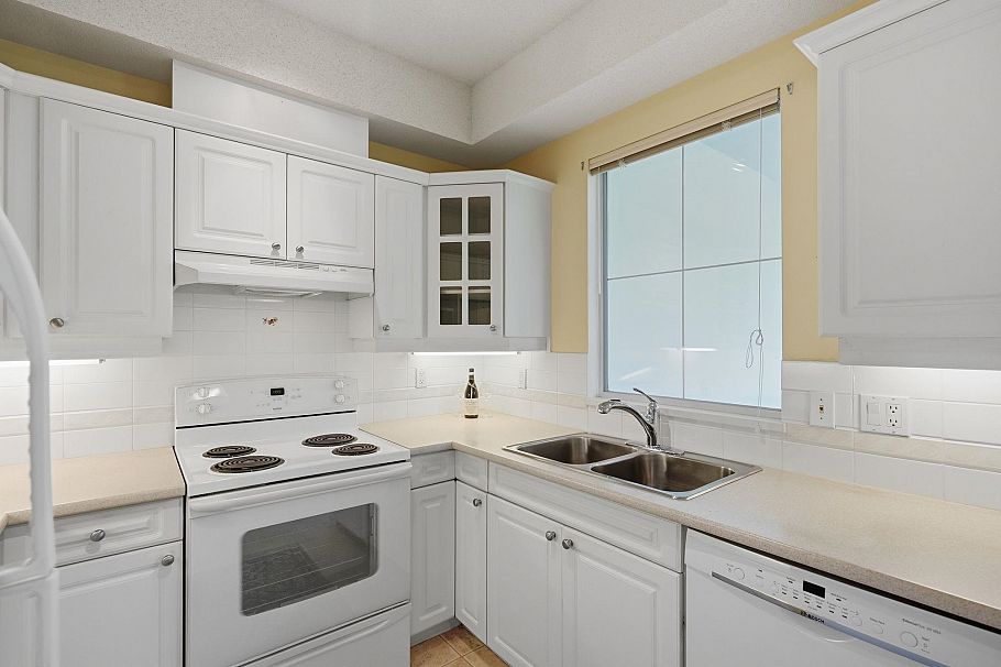 316 360 E 36th Avenue Vancouver, BC - 13