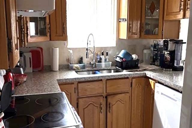 5095 Nanaimo Street Vancouver, BC - 5