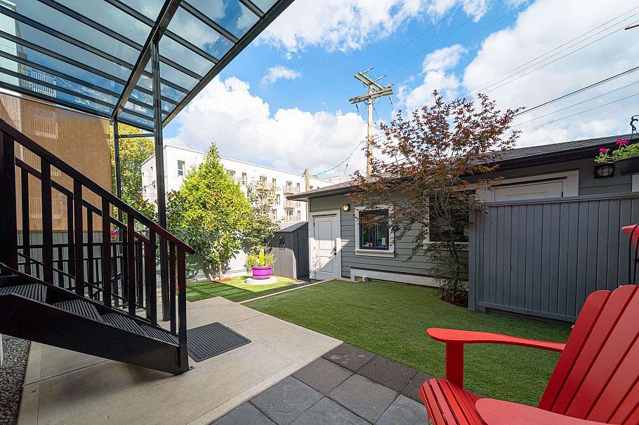 960 Renfrew Street Vancouver, BC - 29