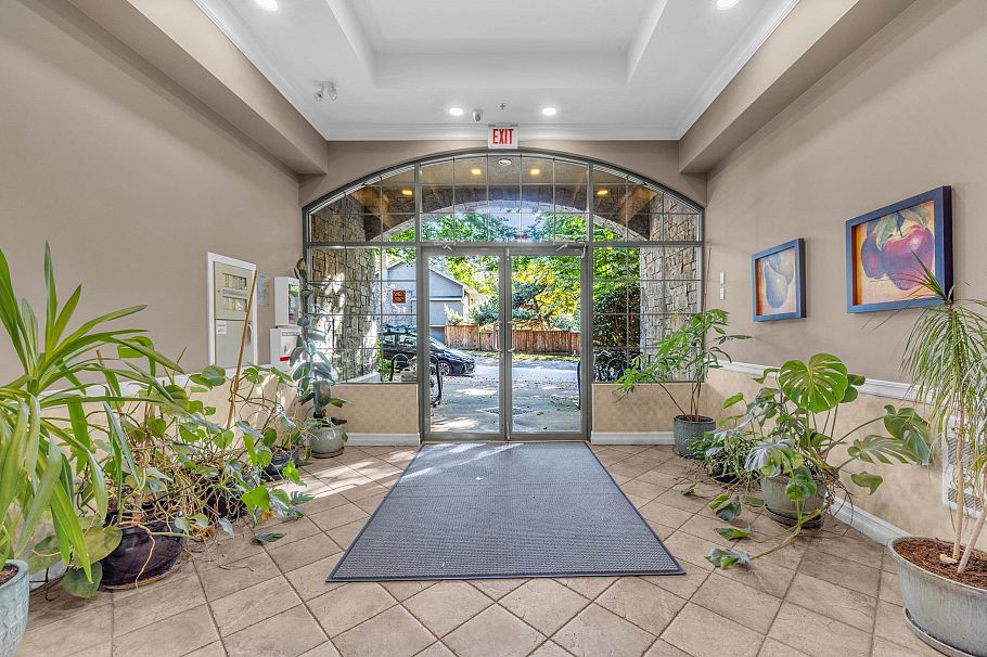 313 5723 Collingwood Street Vancouver, BC - 2