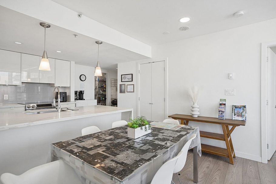 3505 688 Abbott Street Vancouver, BC - 17