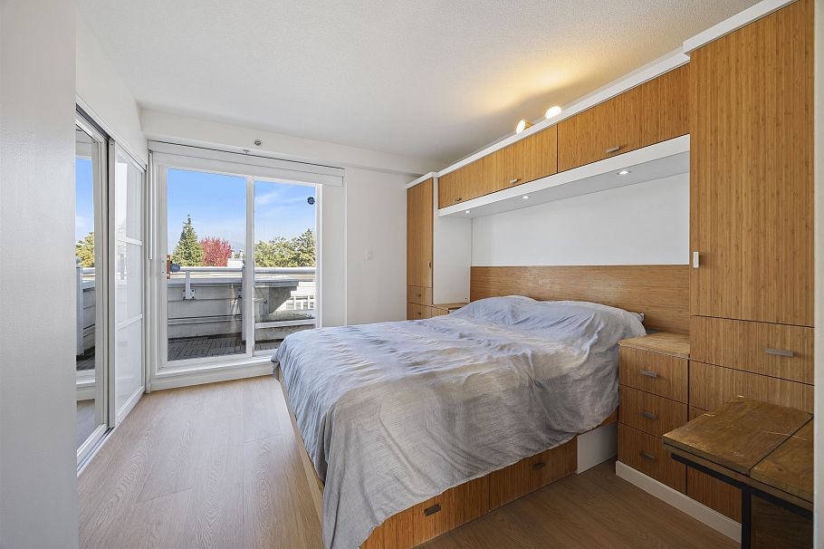 316 2565 W Broadway Street Vancouver, BC - 10