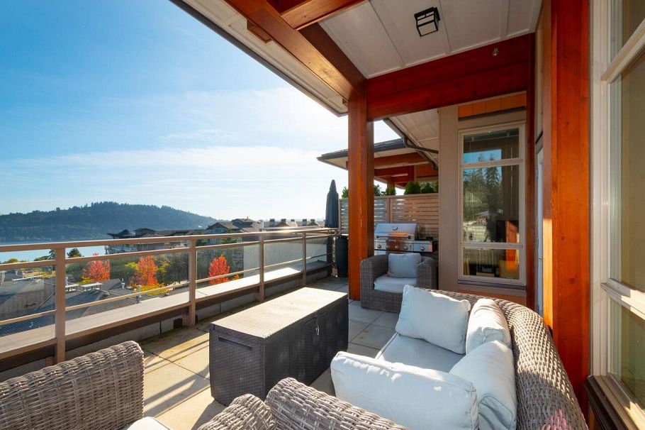 501 3602 Aldercrest Drive North Vancouver, BC - 2