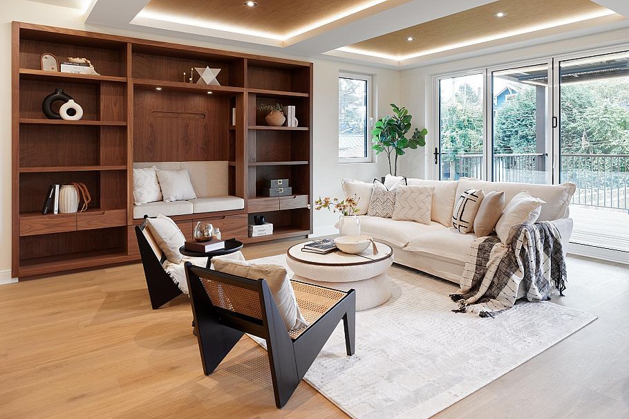 3732 W 1st Avenue Vancouver, BC - 1