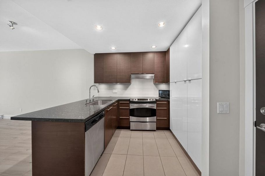 208 3478 Wesbrook Mall Vancouver, BC - 4