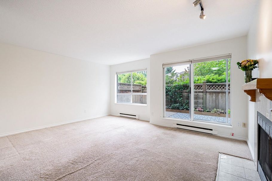 30 4311 Sophia Street Vancouver, BC - 8