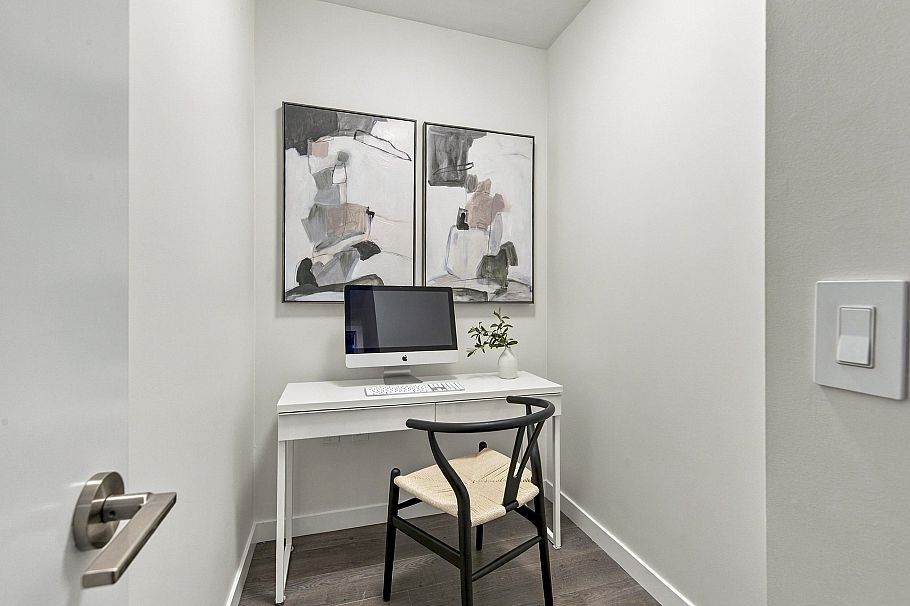 907 112 E 13th Street North Vancouver, BC - 31