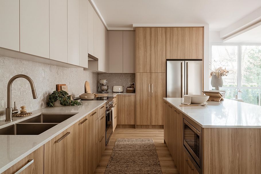 213 2380 Emery Court North Vancouver, BC - 2