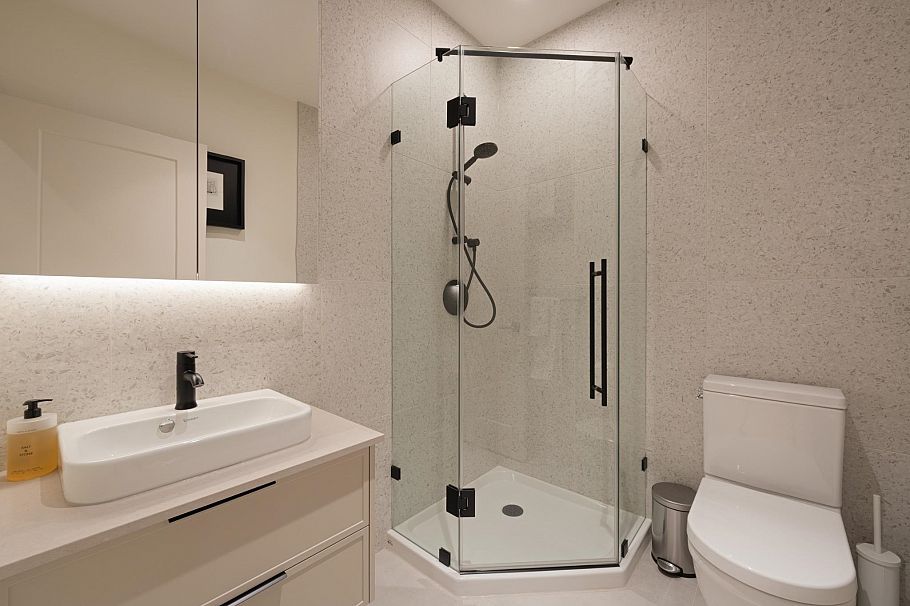 24 632 E 3rd Street North Vancouver, BC - 30