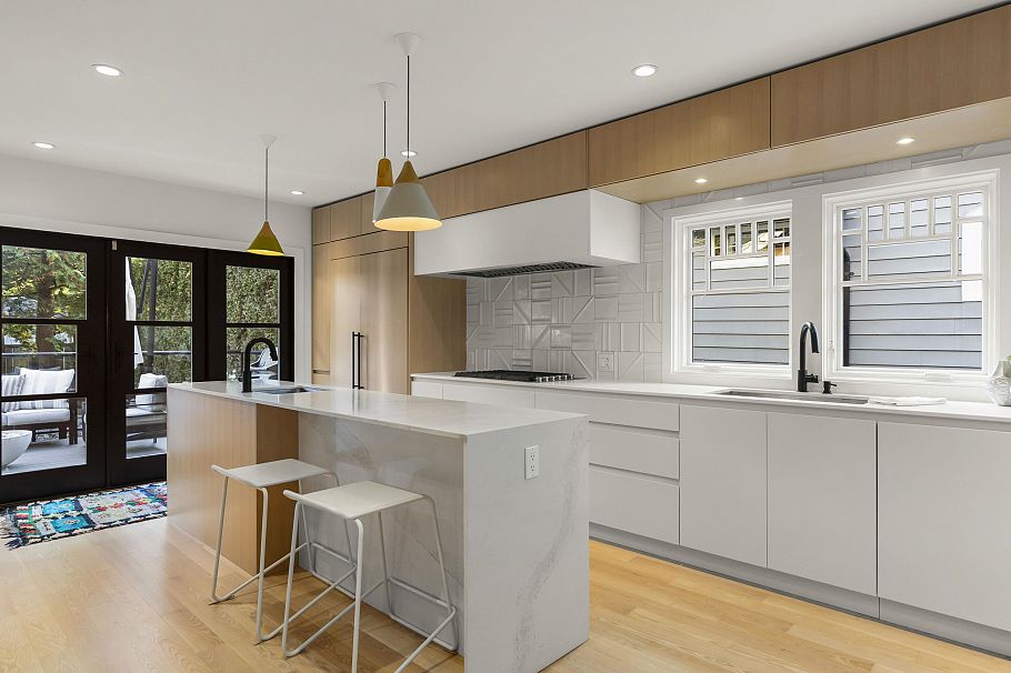 4070 W 13th Avenue Vancouver, BC - 10