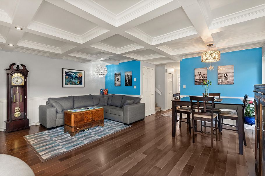 1741 Chesterfield Avenue North Vancouver, BC - 11