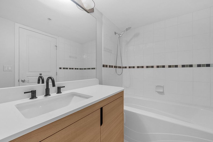 313 5723 Collingwood Street Vancouver, BC - 22