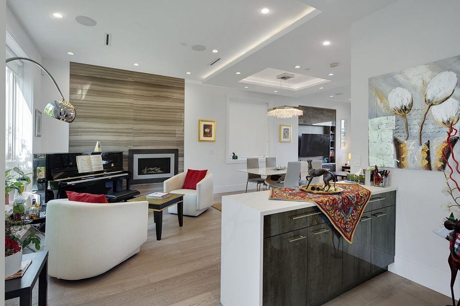 3191 E 21st Avenue Vancouver, BC - 3