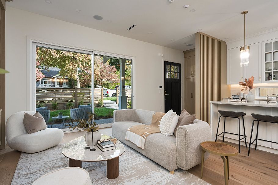 1 2344 W 45th Avenue Vancouver, BC - 4