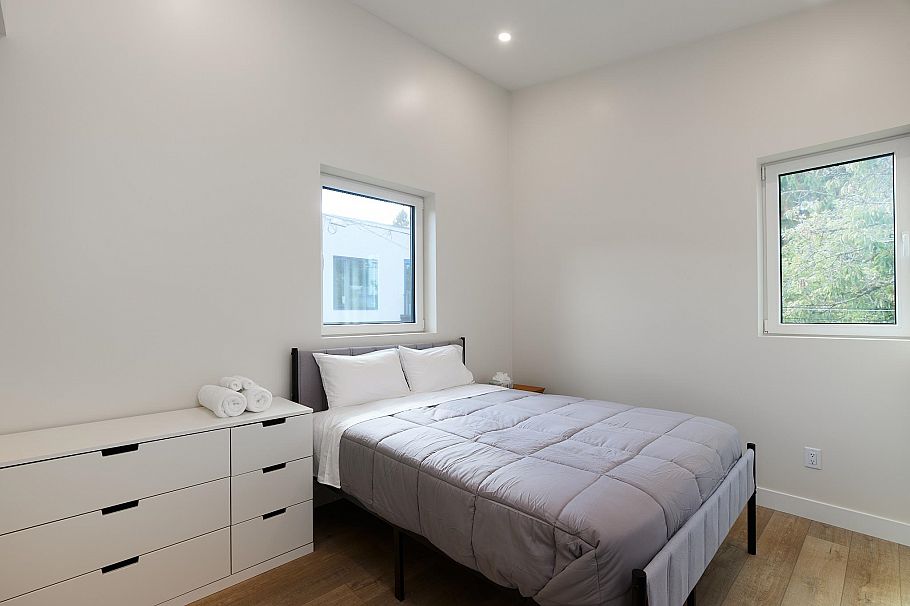 3732 W 1st Avenue Vancouver, BC - 33
