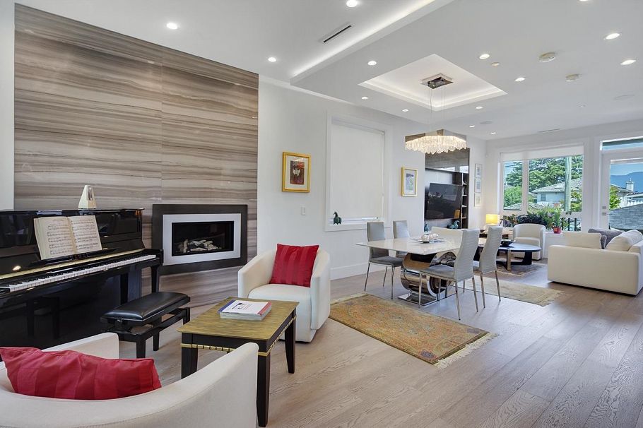 3191 E 21st Avenue Vancouver, BC - 4