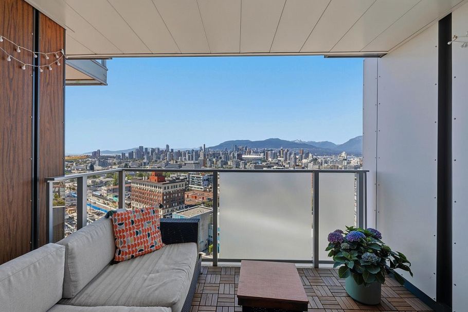 1711 285 E 10 Avenue Vancouver, BC - 26