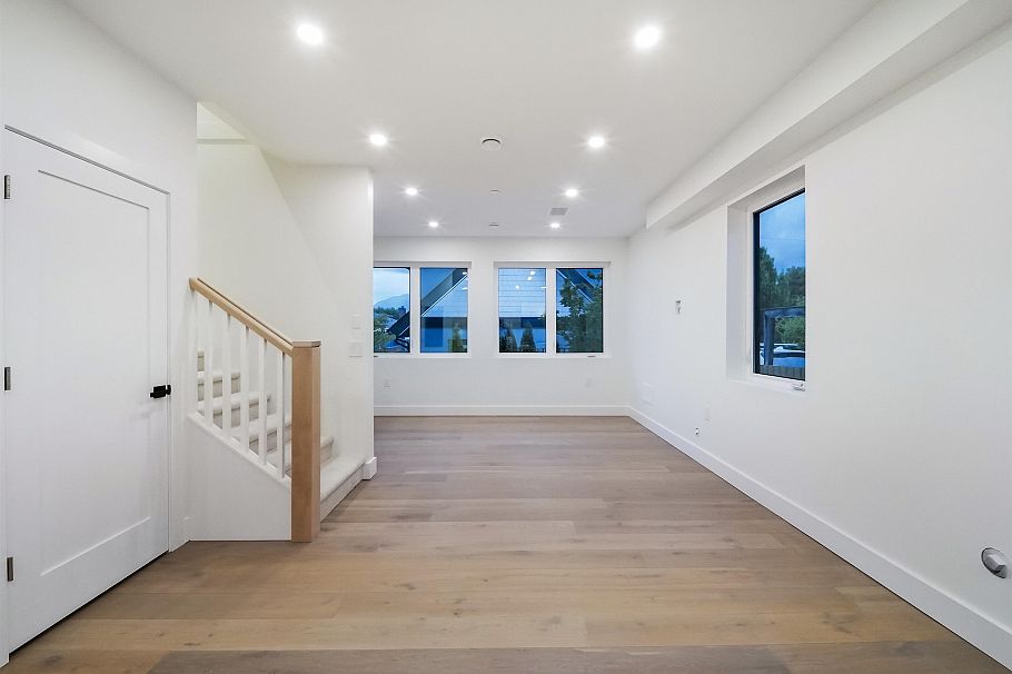 2 2339 Parker Street Vancouver, BC - 13