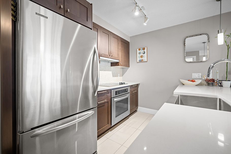708 888 Homer Street Vancouver, BC - 14