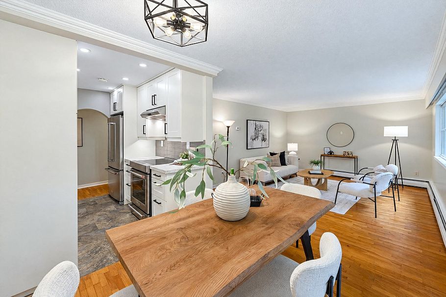 403 555 W 28th Street North Vancouver, BC - 9