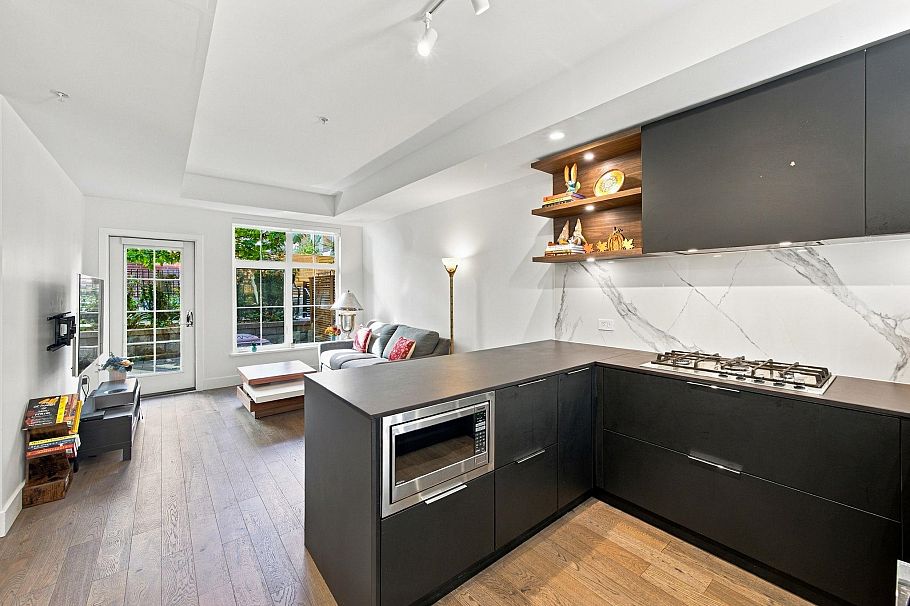 135 2070 Curling Road North Vancouver, BC - 7