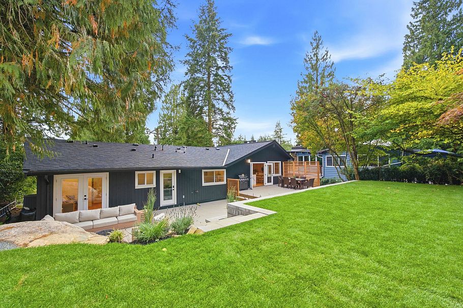 4646 Cove Cliff Road North Vancouver, BC - 31