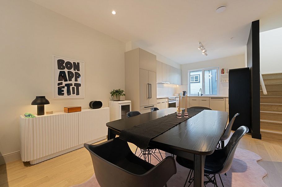 24 632 E 3rd Street North Vancouver, BC - 6