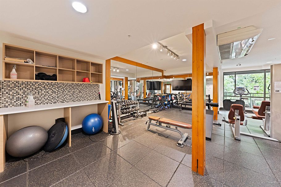 205 733 W 3rd Street North Vancouver, BC - 31