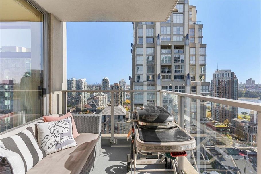 2303 1225 Richards Street Vancouver, BC - 29