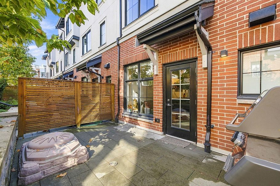 135 2070 Curling Road North Vancouver, BC - 21