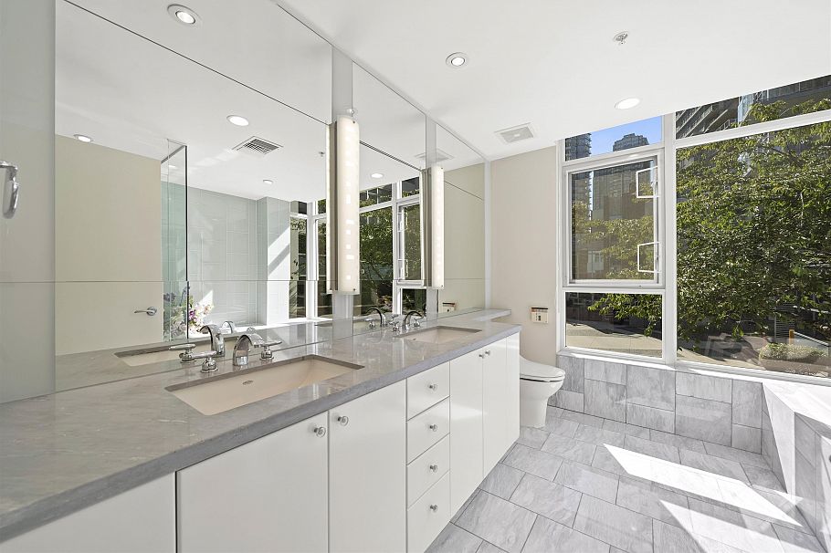 TH19 1281 W Cordova Street Vancouver, BC - 21