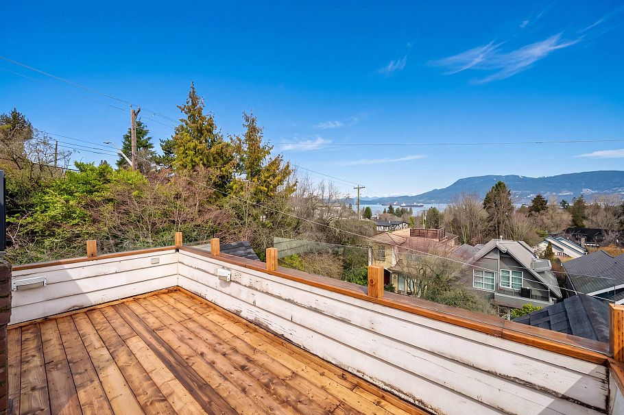 4396 Locarno Crescent Vancouver, BC - 3