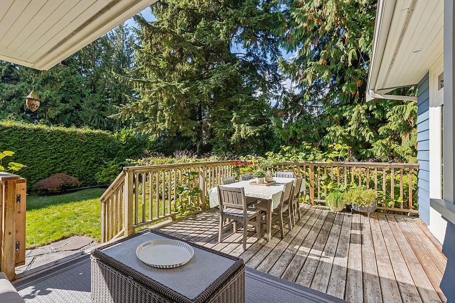 3815 Sunnycrest Drive North Vancouver, BC - 36