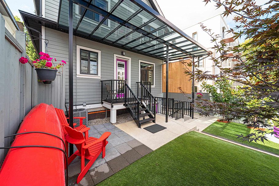 960 Renfrew Street Vancouver, BC - 28