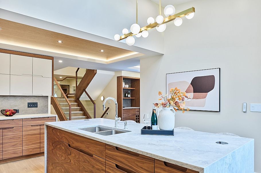 3732 W 1st Avenue Vancouver, BC - 9