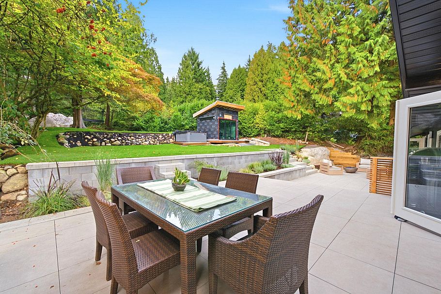 4646 Cove Cliff Road North Vancouver, BC - 30